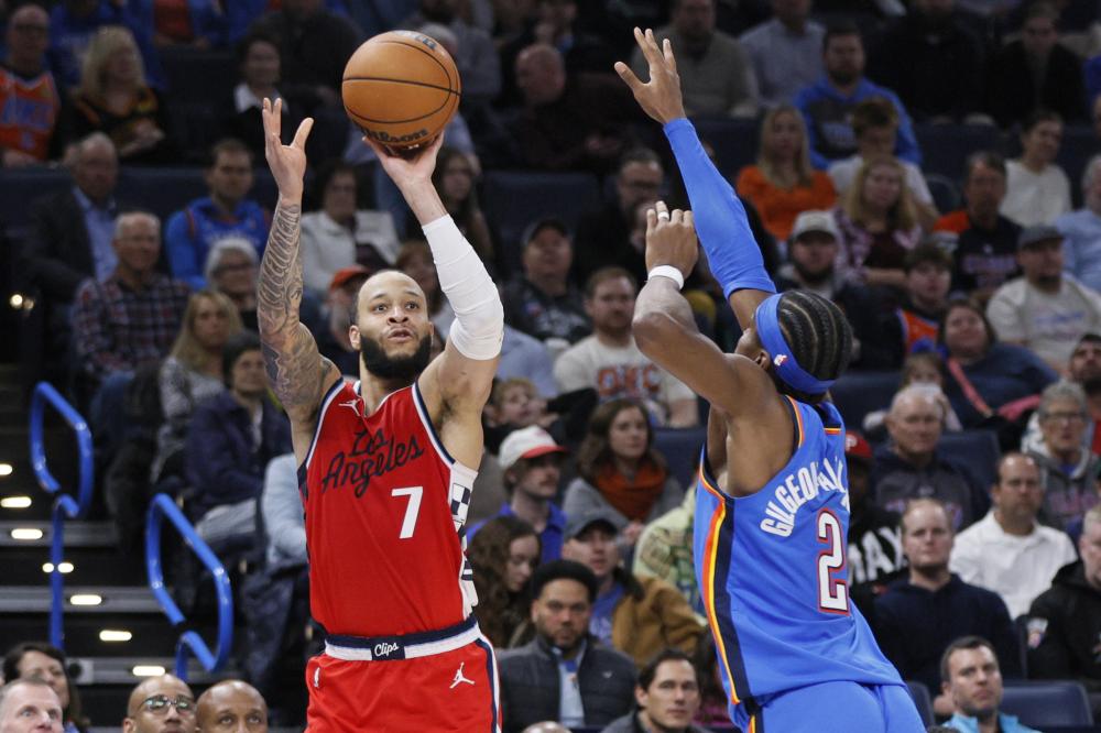 在休赛期主 在休赛期主